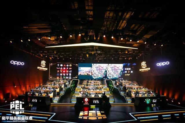 以及对球迷 以及对球迷